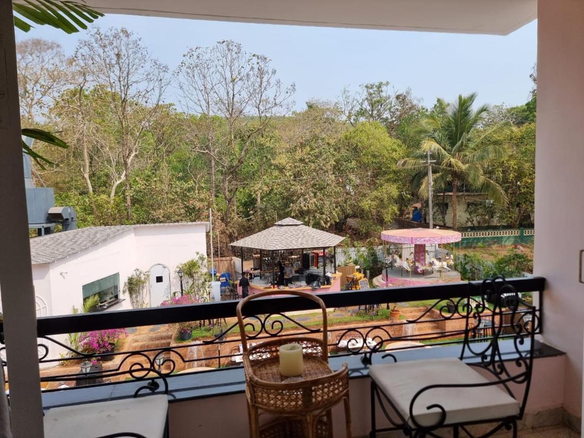 Mademoiselle Boutique Resort And Cafe Vagator Buitenkant foto