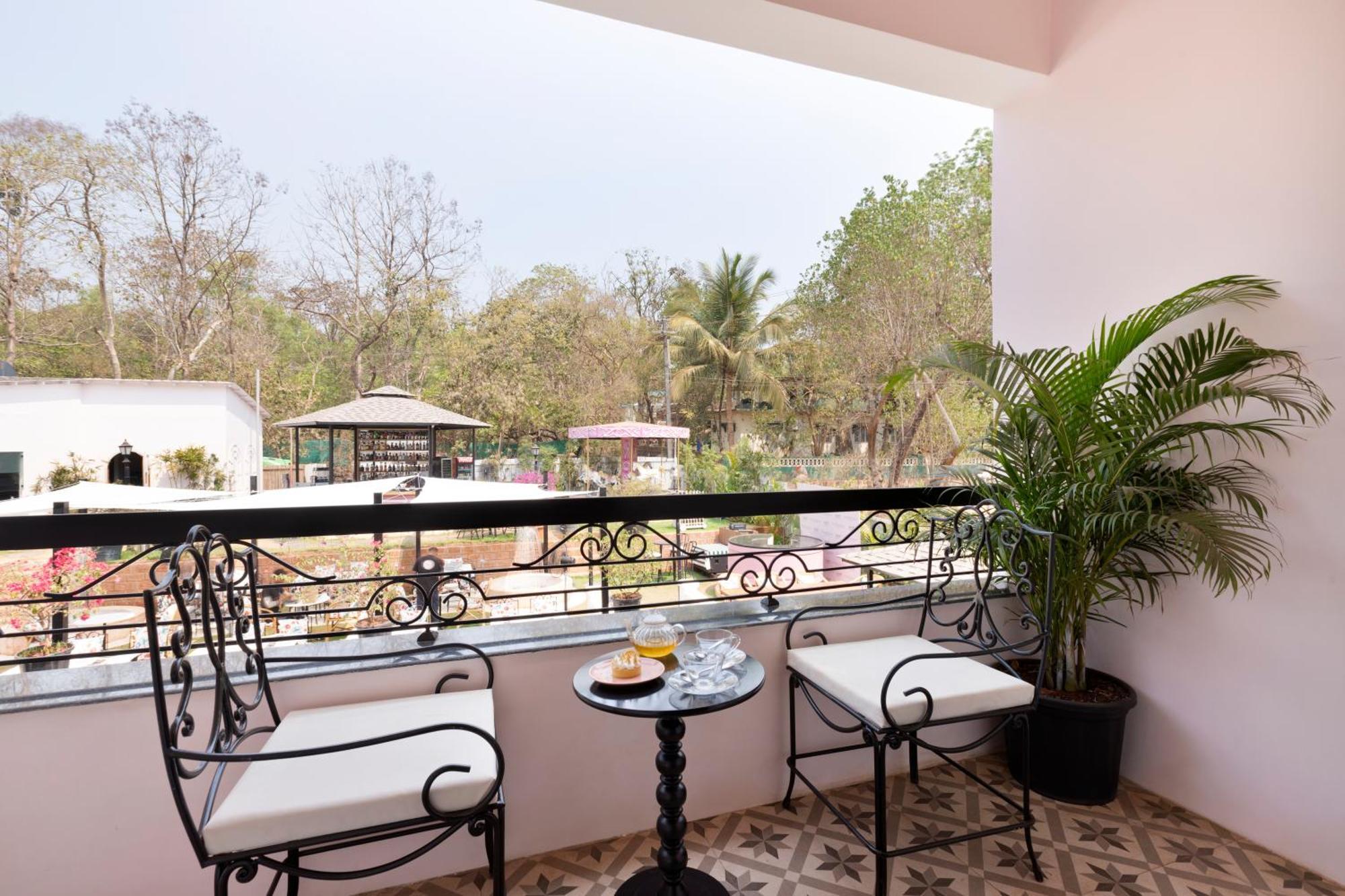 Mademoiselle Boutique Resort And Cafe Vagator Buitenkant foto