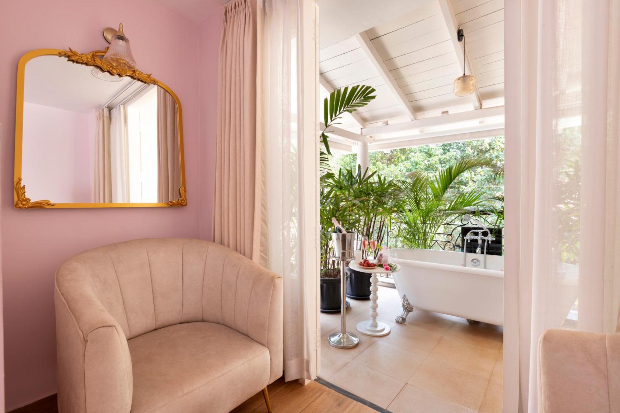 Mademoiselle Boutique Resort And Cafe Vagator Buitenkant foto